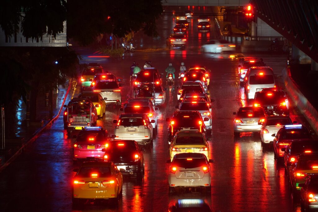Top Strategies to Stay Calm While Driving in Traffic Jams